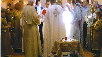 MINUNE la botezul ortodox al unei catolice. Ce s-a întâmplat imediat după cu femeia FOTO