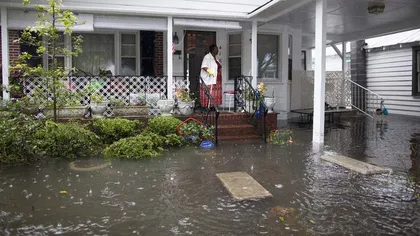 Inundaţii biblice în SUA: Stare de URGENŢĂ în statele Carolina de Nord şi de Sud. Cel puţin 13 morţi VIDEO