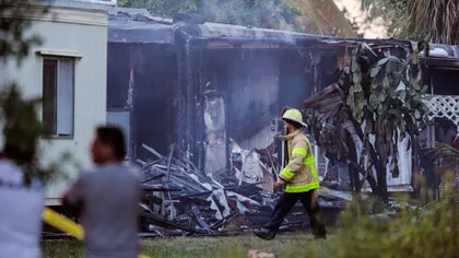Avion prăbuşit peste un parc de rulote în SUA. VIDEO
