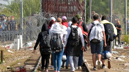 Ungaria ÎNCHIDE FRONTIERA cu CROAŢIA în faţa afluxului de migranţi