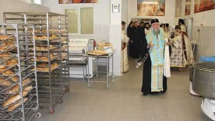 Arhiepiscopia Romanului şi Bacăului şi-a deschis o fabrică de pâine GALERIE FOTO