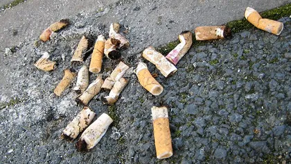 Sancţiuni drastice pentru fumătorii care aruncă pe jos mucurile de ţigări, la Paris