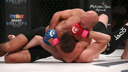 Un român I-A ŞOCAT pe americani la o gală MMA. A câştigat cu o mişcare brutală FOTO