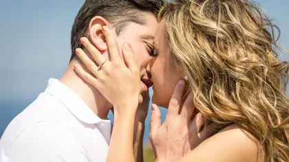 Ştiai că în timpul unui sărut se ard 26 de calorii? Află şi alte lucruri inedite despre sărut