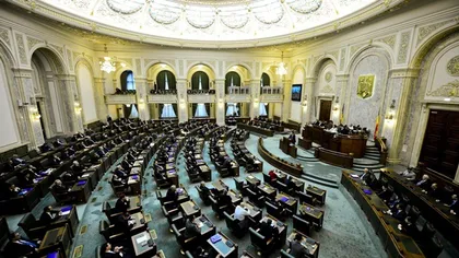ŞEDINŢĂ SOLEMNĂ la Senat. Cioloş: Intrăm într-un an crucial pentru România. UPDATE