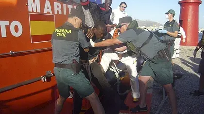 Două sute de imigranţi au fost salvaţi de pe mare, în largul Andaluziei