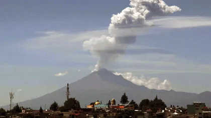 Vulcanul Popocatepetl a erupt