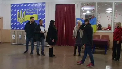 Alegeri locale în Ucraina, la Mariupol. Primul tur de scrutin a fost anulat, secţiile de vot fiind închise