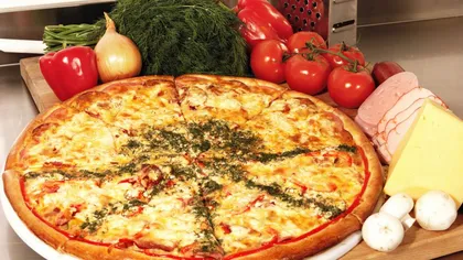 Reţeta zilei: Pizza cu ciuperci şi salam
