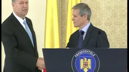 Klaus Iohannis a semnat decretul privind desemnarea lui Dacian Cioloş pentru funcţia de premier