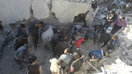 Raiduri aeriene deasupra oraşului sirian Raqqa soldate cu 23 de morţi. Nu este clar cine a bombardat