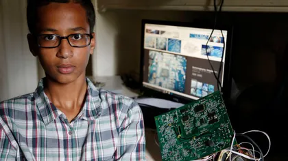 Ahmed, băiatul arestat după ce a adus la şcoală un ceas confundat cu o bombă, cere despăgubiri VIDEO
