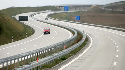 Drumul din Europa unde nu există limită de viteză. Nu poţi intra dacă maşina ta nu goneşte cu peste 110 km la oră