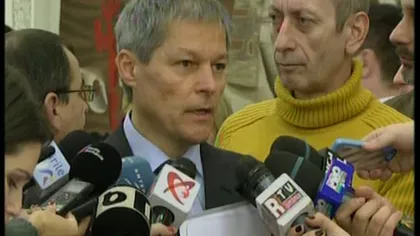 Dacian Cioloş, după ultimatumul lui Dragnea: Guvernul va lua o decizie privind SALARIUL MINIM până la sfârşitul anului