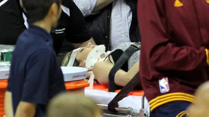 LeBron James a accidentat o spectatoare în timpul unui meci. Victima a fost dusă la spital, cu targa VIDEO