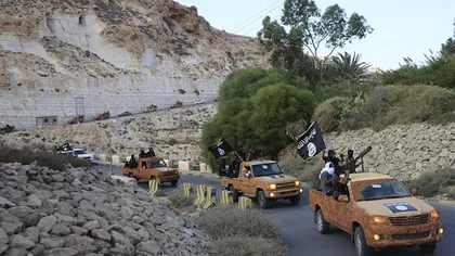Statul Islamic avansează tot mai mult către interiorul Libiei, în zone cu petrol