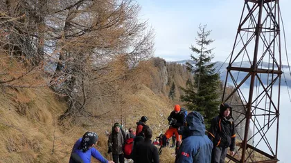 Turiştii blocaţi pe un traseu din Masivul Bucegi, recuperaţi de salvamontişti