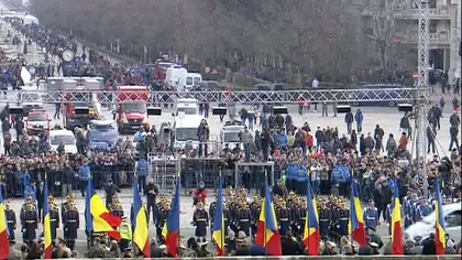 ZIUA NAŢIONALĂ a României. PARADA MILITARĂ de 1 Decembrie: 10.000 de oameni, în Piaţa Constituţiei VIDEO