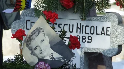 Nicolae Ceauşescu ar fi împlinit 98 de ani. Zeci de nostalgici s-au strâns la mormântul dictatorului VIDEO