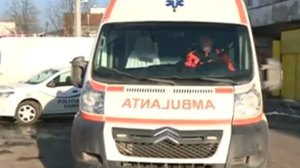 O bătrână din Constanţa a leşinat de frig în faţa poliţiştilor VIDEO