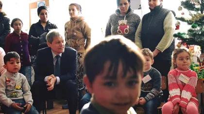 Dacian Cioloş a vizitat o grădiniţă din Dâmboviţa: 