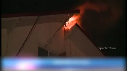 Incendiu PUTERNIC la Agigea. O vilă a fost cuprinsă de flăcări VIDEO