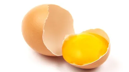 Ce se întâmplă în organismul tău dacă mănânci un ou crud. Efectul este miraculos