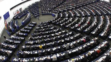 Cât muncesc europarlamentarii români. Topul prezenţei la vot