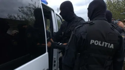 Percheziţii în Prahova, la persoane bănuite de braconaj şi deţinere ilegală de arme