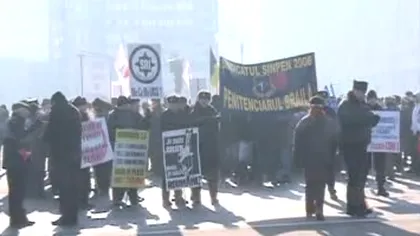 Proteste la Guvern de Ziua Unirii. S-au cerut noi legi pentru salarizare şi pensii VIDEO UPDATE