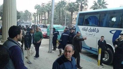 Un atacator a deschis focul asupra unui autocar cu turişti la un hotel din Cairo