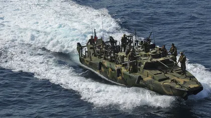 Marinarii americani de pe navele reţinute în Golf au fost eliberaţi în apele internaţionale de autorităţile iraniene