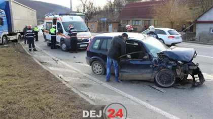Accident grav în Cluj. O persoană a rămas încarcerată