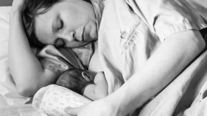 Cum influenţează dormitul în acelaşi pat cu bebeluşul alăptarea