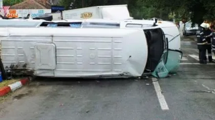 Accident grav cu un microbuz în Olt: 12 persoane au ajuns la spital VIDEO. UPDATE