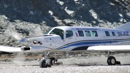 Nepal: Încă un avion, cu 11 persoane la bord, s-a prăbuşit. Doi piloţi au murit şi nouă pasageri sunt răniţi UPDATE