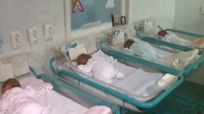 Cvadrupleţi născuţi perfect sănătoşi în Bucureşti. Mama: Dumnezeu mi i-a dat si trebuie sa lupt pentru ei VIDEO