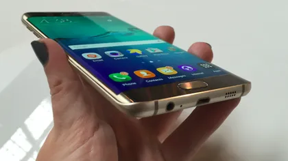 Se lansează un nou smartphone cu display Dual Edge AMOLED de la Samsung