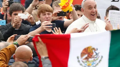 Mexicanii îl aşteaptă pe Papa Francisc cu LANŢUL LUMINII