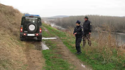 Focuri de armă în Suceava. Patru contrabandişti ucraineni au fost reţinuţi