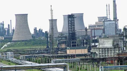 Petrotel Lukoil şi OMV Petrom, amendate cu sume uriaşe pentru POLUARE, în 2015