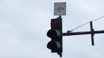 Semafoare defecte în trei mari intersecţii din Capitală. Vezi zonele cu trafic restricţionat