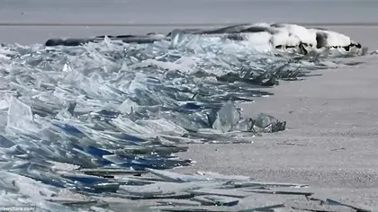 Fenomen neobişnuit: Valuri de gheaţă. Unde a avut loc VIDEO