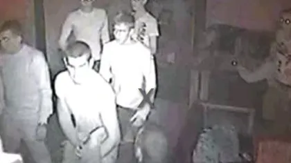 Scene de groază într-un club de manele. Mai mulţi tineri s-au încăierat din cauza dedicaţiilor VIDEO