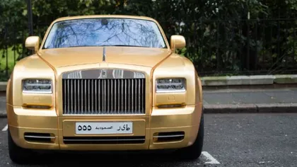 Un miliardar arab a venit la Londra cu patru maşini de aur FOTO
