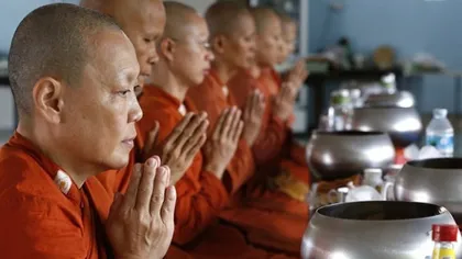 Cum să mănânci ca un budist, în 10 paşi simpli