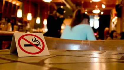 LEGEA ANTIFUMAT. De când este interzis fumatul în spaţiile publice: 16 sau 17 martie