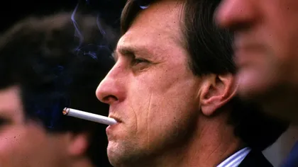 Johan Cruyff a murit de cancer pulmonar. Se lăsase de fumat în 1991