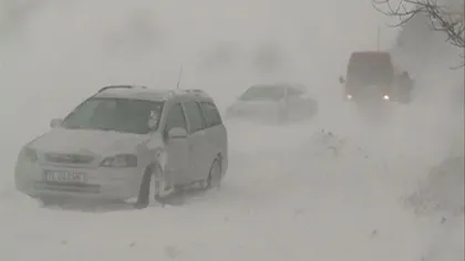 Harghita: Trafic greu restricţionat din cauza ninsorii abundente, pe DN 13A