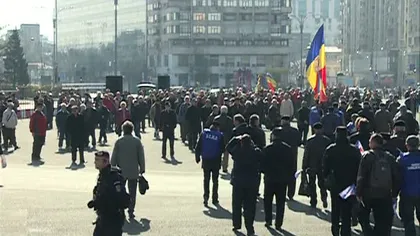 Cadrele militare disponibilizate au protestat în Bucureşti VIDEO